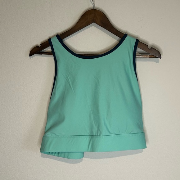 Fabletics High-Impact Green Sports Bra with Criss-Cross Back - Size XXL - Picture 2 of 8